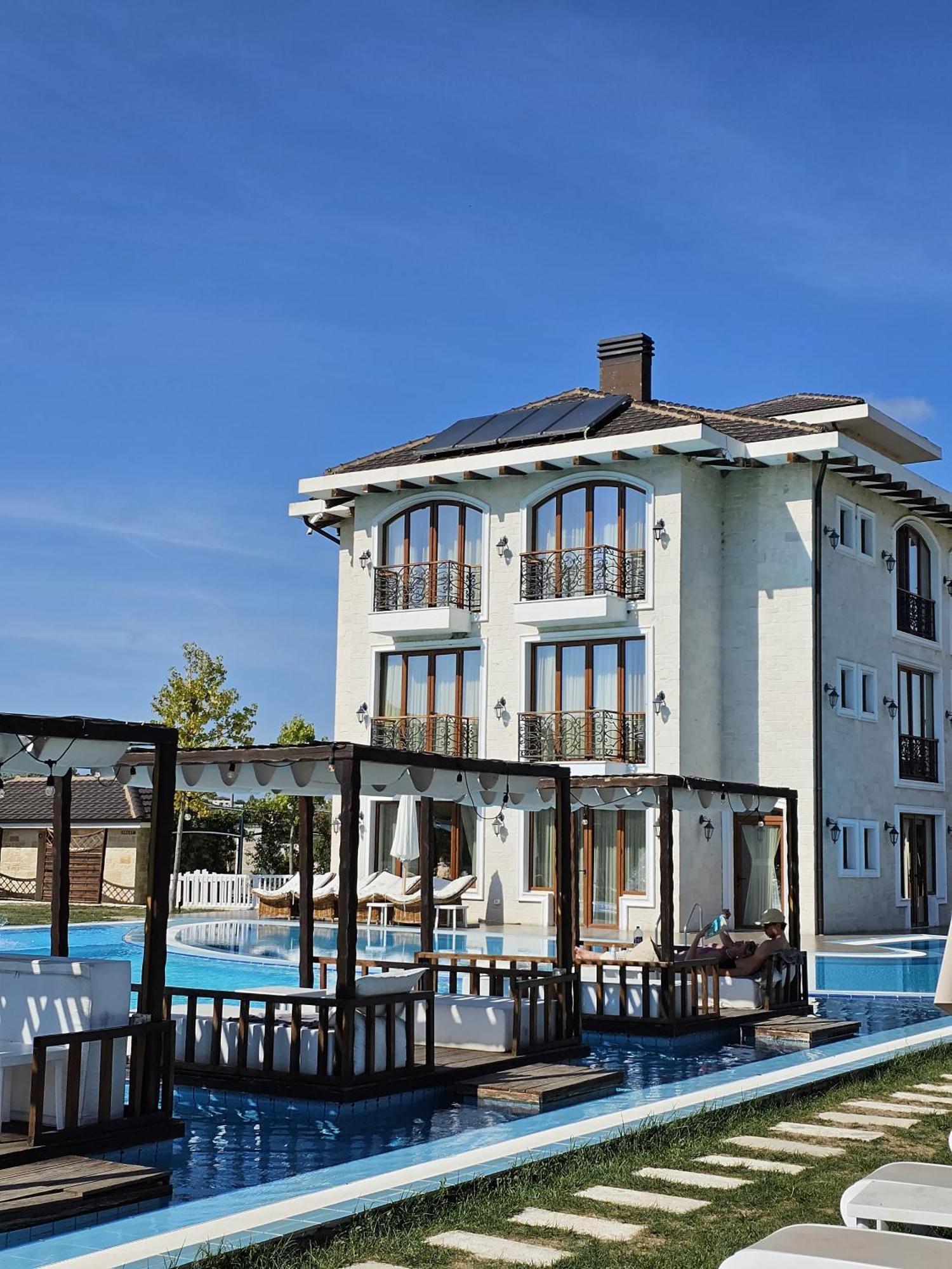 Vinea Resort Arape-Rashbulli Екстериор снимка